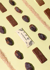 Chocolate with dates and Tahini with organic walnut butter 30 g 0% Sugar
